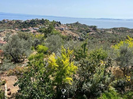 Narlı'da 8 Dönüm Arsa İçinde Deniz Manzaralı Müstakil Ev