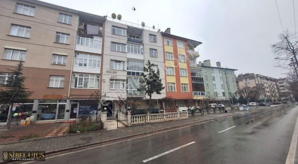 Meram Melikşah Mah. Ana Cadde Üzerinde Satılık 3+1 Son Kat Daire