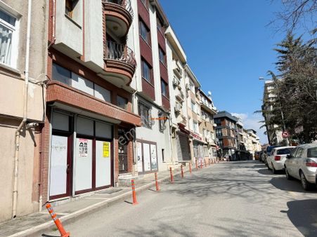 As Emlak’tan 3 Katlı Fıstıkağacı Caddeye Yakın İşyeri 180m2 Mağaza