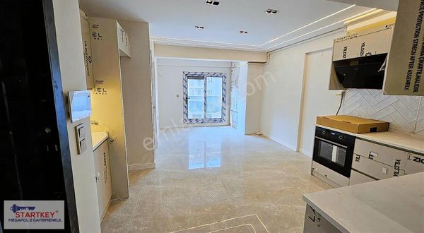 Karşıyaka Şemiklerde Lüks 2+1 Satılık Daire