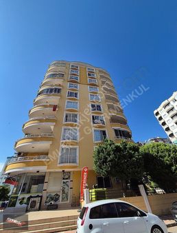 Menderes Mah. 3+1 180 M2 Çift Banyo Giyinme Odası Satılık Daire