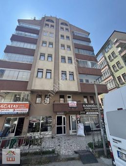 Çelikten Salı Pazarında 3+1