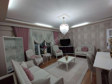 Akgün Kurumsal'dan Yenimahallede Satılık 3+1 Daire