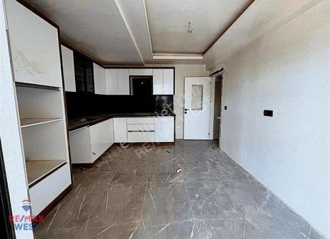 Torbalı İzbana Yürüme Mesafesinde Sıfır Satılık 3+1 Daireler