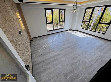 Şekerdn Şehir Hastanesi Yaknı 140 M² 3+1 Özel Garajlı Lüx Daire