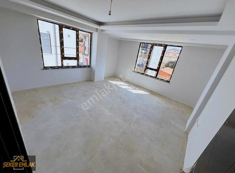 Şeker Emlktn Şehir Hastanesi Yaknı 100 M² 2+1 Özel Garajlı Daire