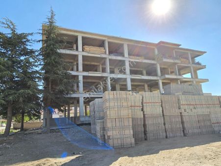 Türbe Mah. 2+1 Arakat Satılık Daire.