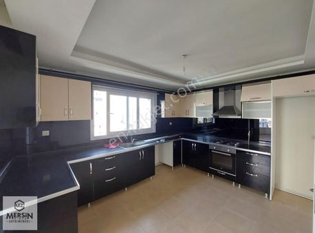 Mezitli Akdeniz Mahalesinde Merkezi Konumlu Kiralık Daire