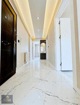 Nihat Zeybekçi Kültür Salonu Yakını - Emsalsiz Fiyatlı 3+1 Daire