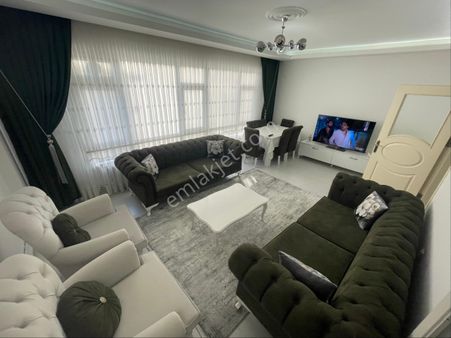 Furkan Emlaktan Karadeniz Mh 3+1 3.kat 135m2 Masrafsız Gazi Cd. Cephe Fırsat Daire