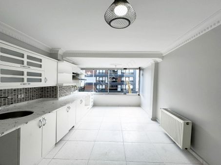 Vira Yapı'dan Beylikdüzü Kaymakamlık Karşısı 2+1 120m 2 Banyolu!