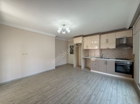 ▀▄jet Emlak'tan Denize 400m Doktorlar Sitesi Mevkiinde 2+1 Daire