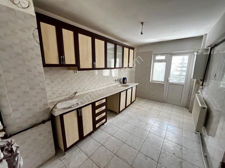 Karapürçek Köroğlu Parkı Yakını 2.kat 3+1 Isı Yalıtımlı 3balkonlu