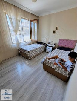 Adnan Mend. Mah. Önü Kapanmaz Satılık Geniş Daire