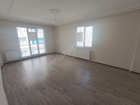 Üniversite Yolu Full Yapılaı 3+1 Satılık Daire