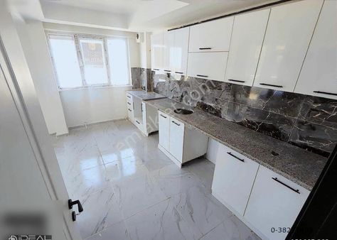 Esentepe Mahallesi 100.yıl Parkı Yakını Satılık 3+1 Daire