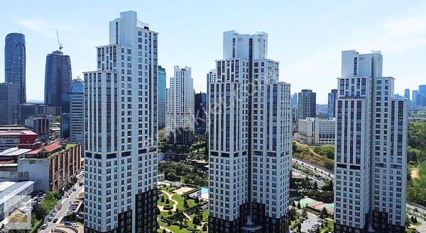 Mashattan Maslak 1+1 Havuz Cephe Yüksek Kat Boş Satılık Daire