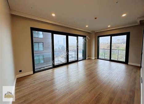 Avrupa Konutları Çamlı Vadı Satılık 4+1 Daire Boş Güncel