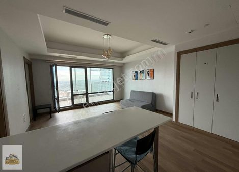 Ağaoğlu Maslak 1453'te Büyük Tip Yüksek Kat Satılık 1+1 Daire