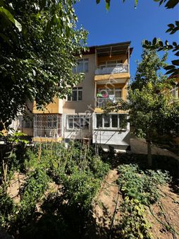 Aseın Emlak’tan Selçuklu Mh.satılık 2+1 Giriş Kat Kombili Temiz Daire