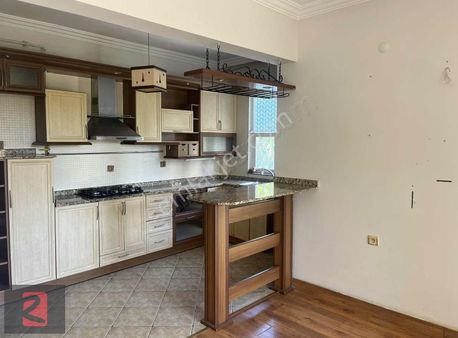 Kübra Yesiltepe'den Boş Kiralık 3+1 Bölgenin En Güzel Sitesinde