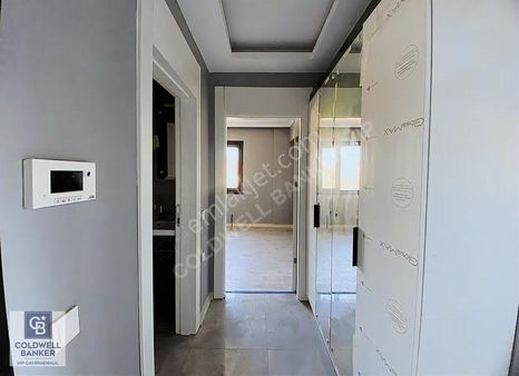 İncek Ara Katta 1+1 Satılık Daire