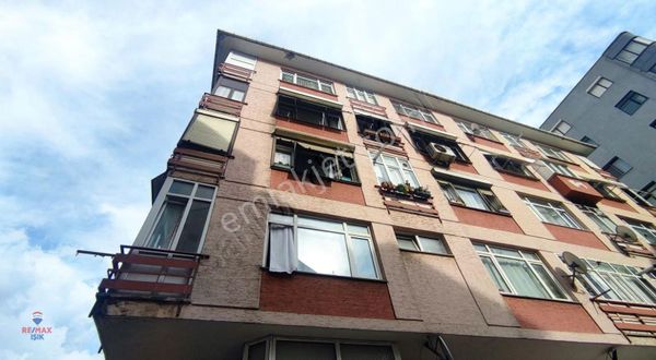 Mecidiyeköy Merkezde Açık Otoparklı Geniş 2+1