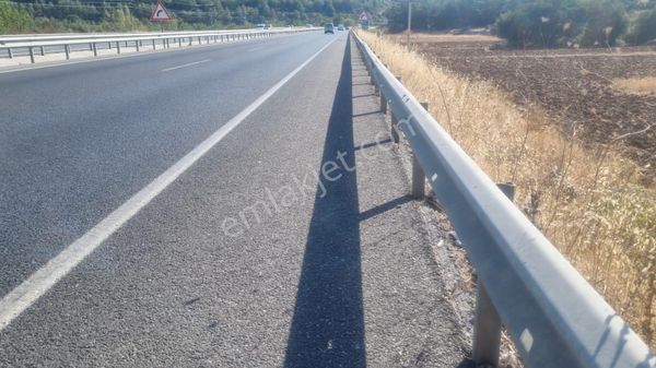 Ula Köprübaşı’nda Ana Yola Sıfır Yatırımlık Tarla