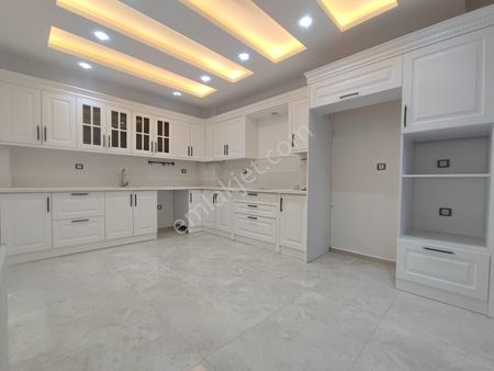 Coldwell Bankerden Adliye Civarı Satılık Lüx 4+1 Daire