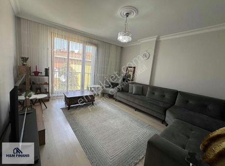 Çekmeköy Merkez Mah'de Satılık 2+1 Daire