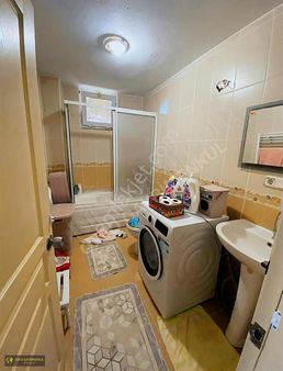 2+1 75 M2 Y.giriş Açık Geniş Otoparklı +balkonlu Fırsat Satılık