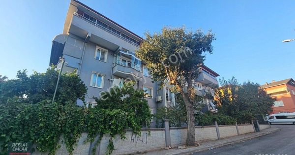 Derince Çenedağ Mahallesinde İçi Yapılı Satılık 2+1 Arakat Daire