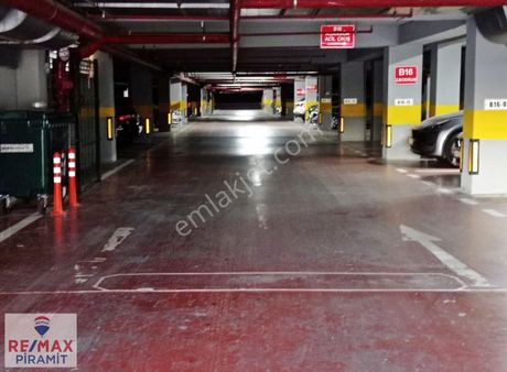 Acıbadem Almondhıll 2+1 75m2 Net 50m2 Verandalı Bahçe Katı