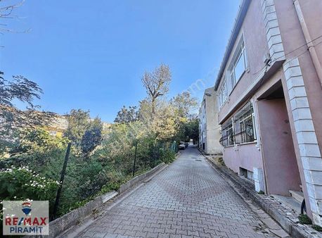 Kuzguncuk Mahallesin'de Satılık Müstakil Ev