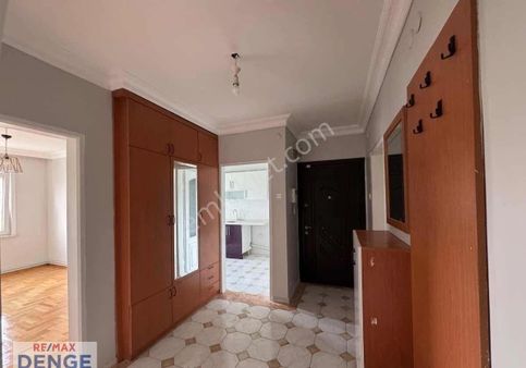 Ataşehır Yenışehır Mah Uğurkent Sıtesı 3+1 Kıralık Daıre