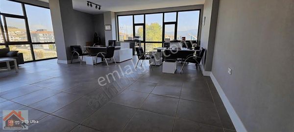 Yalova Çiftlikköy De İzmit Yoluna Cepheli Kiralık Ofis