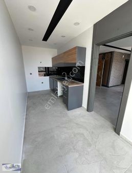 Tekince Efebeyde Kiralık Büro-ofis