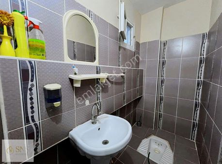 Yalınayakta Müstakil Binanın Üçüncü Katında Satılık 3+1 Daire