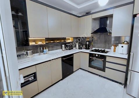 Serkent Bahçelievler'de Erkut Centerda Ara Kat 2+1 Lüx Daireler