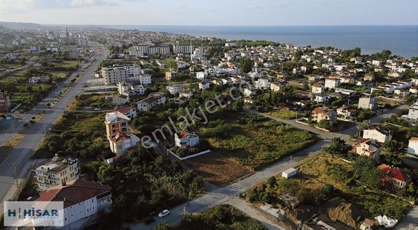Hisar"dan Çatalçamda Anayolun Altında Geniş Daire