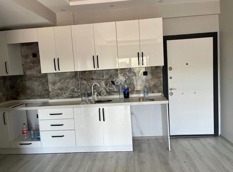 Emek Mahallesinde Asansörlü 1+1 Daire Kiralıktır