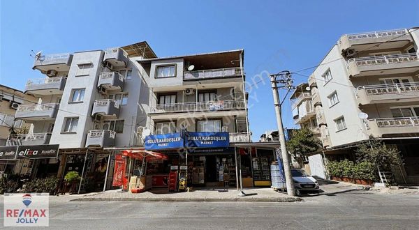 Bornova Çamdibi Mahallesinde Satlık 2+1 Daire