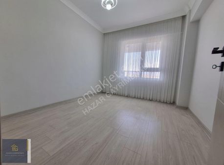 Hazardan Mendereste Park Cepheli Ultra Lüx Yüksek Kredili 3+1