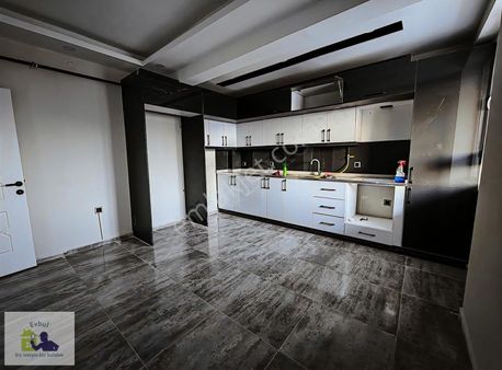 Evbul'dan Korikte Oturulmaya Hazır Satılık 3.5+1 Kat Daire