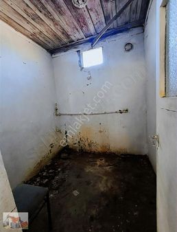 Satılık Müstakil Ev "hayvancılığa Uygun Ev, Ahır Ve Samanlık"