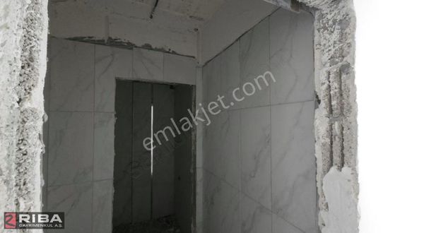 Rıba Dan Site Icınde Genıs Daire