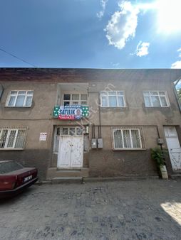 Şehir Merkeze Çok Yakın İki Katlı Ev