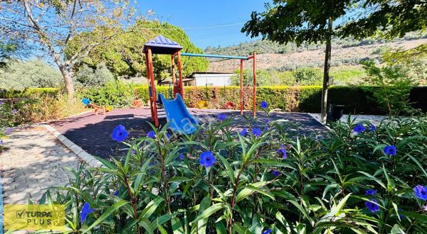 Menderes Ahmetbeyli Denize 900 M Doğa Manzaralı Satılık Villa