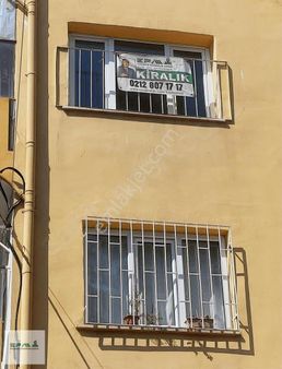 Bölge Uzmanı Epa Emre Koç'tan 2+1 75 M2 Temiz Tadilatlı Arakat