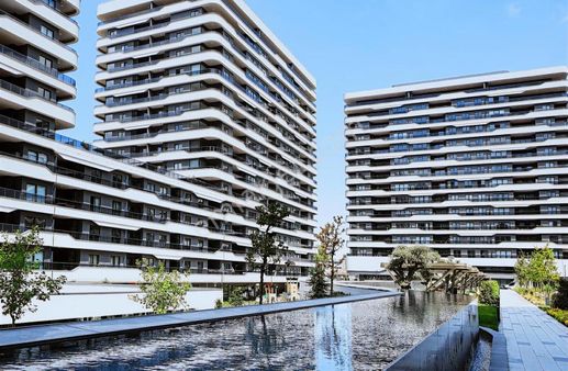 Downtown'da Eşyalı 3+1 Grande 137 M² Kiralık Daire